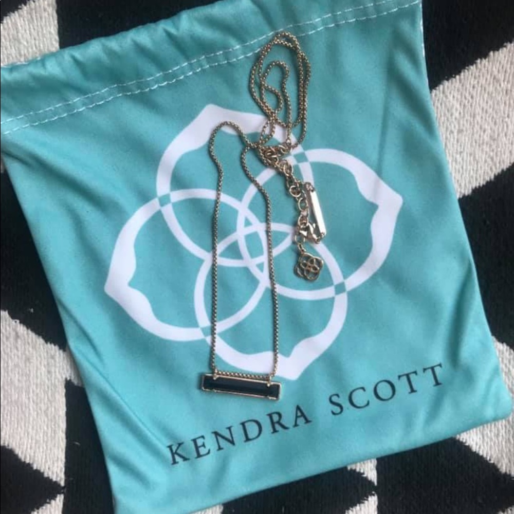 Kendra Scott Lenor necklace